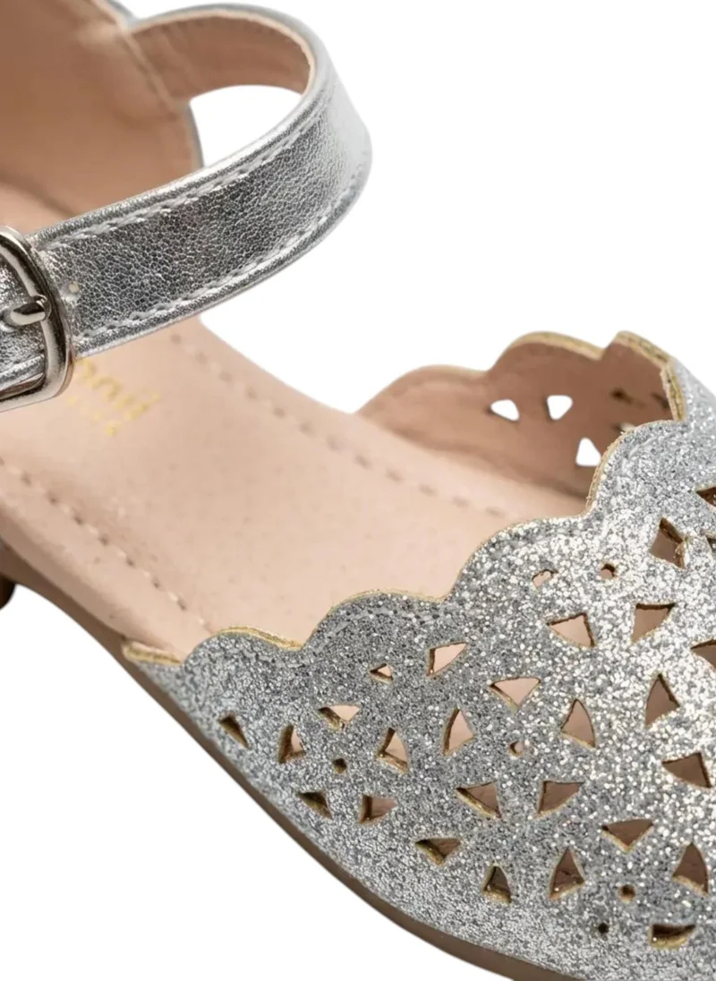 Geoomnii Silver Infant Girls’ Closed Flat Shoes – Soft, Lightweight & Comfortable Fit for Women | Best Price UAE